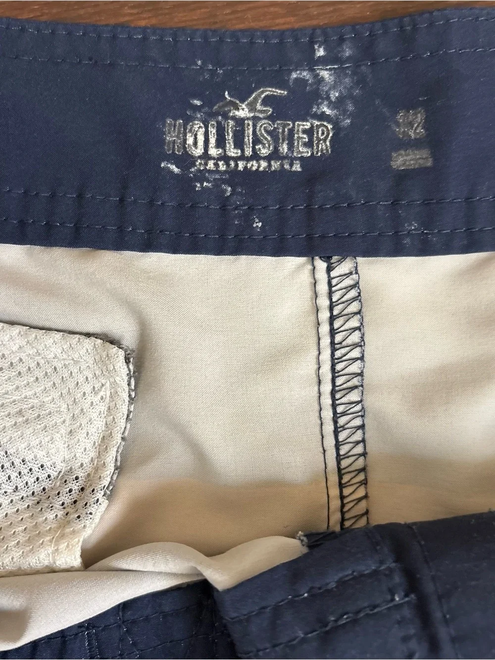 Hollister Navy Board Shorts with Mustard and Burgundy Stripes men’s size 32